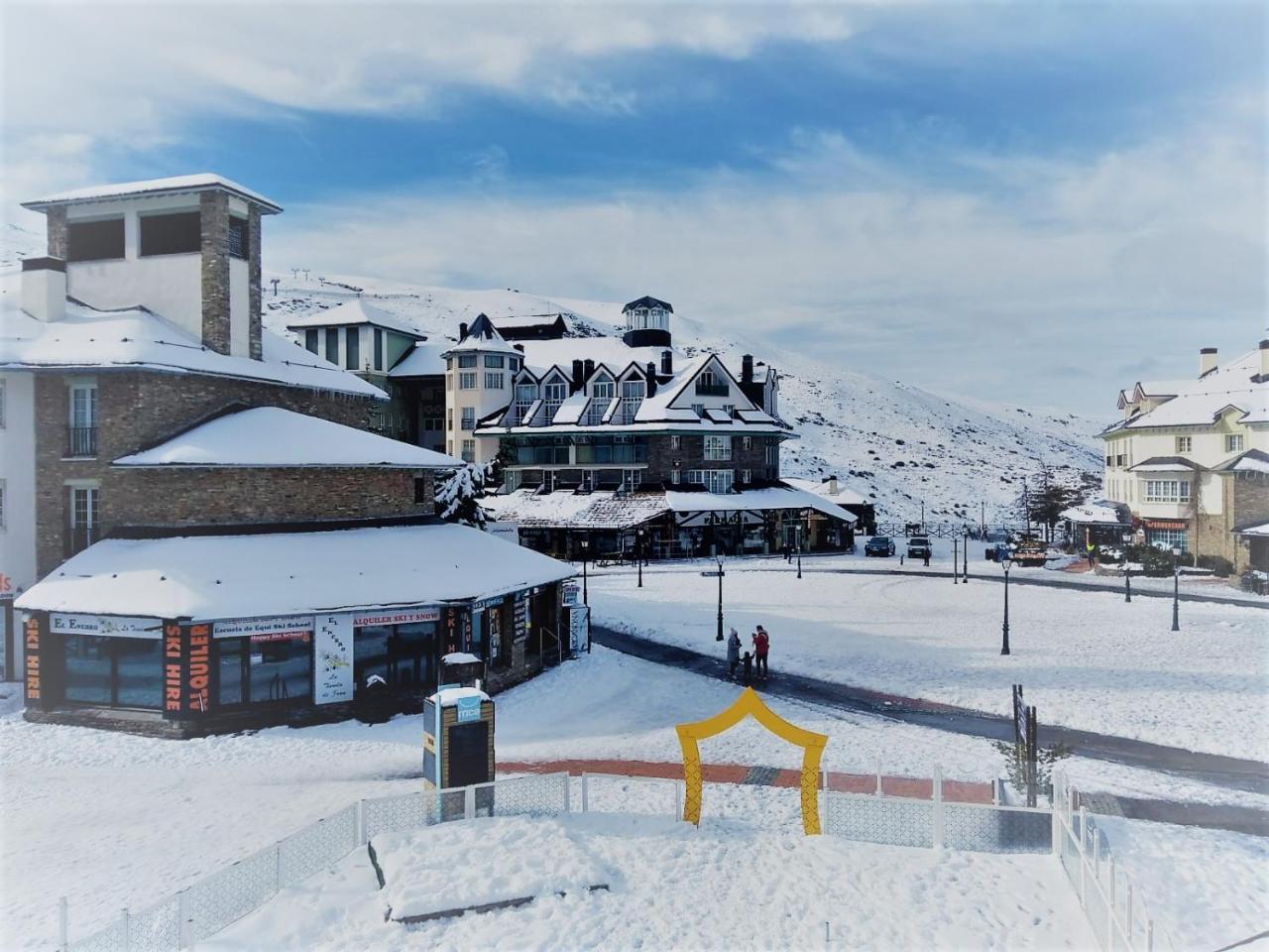 Todosierranevada Zona Baja - Apartamentos De 4 Dormitorios - Junto A Los Telecabinas Serra Nevada Exterior foto